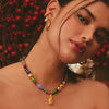 Cómo combinar colores y texturas en accesorios de moda para un estilo único y contemporáneo