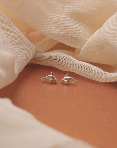 Aretes Delfín