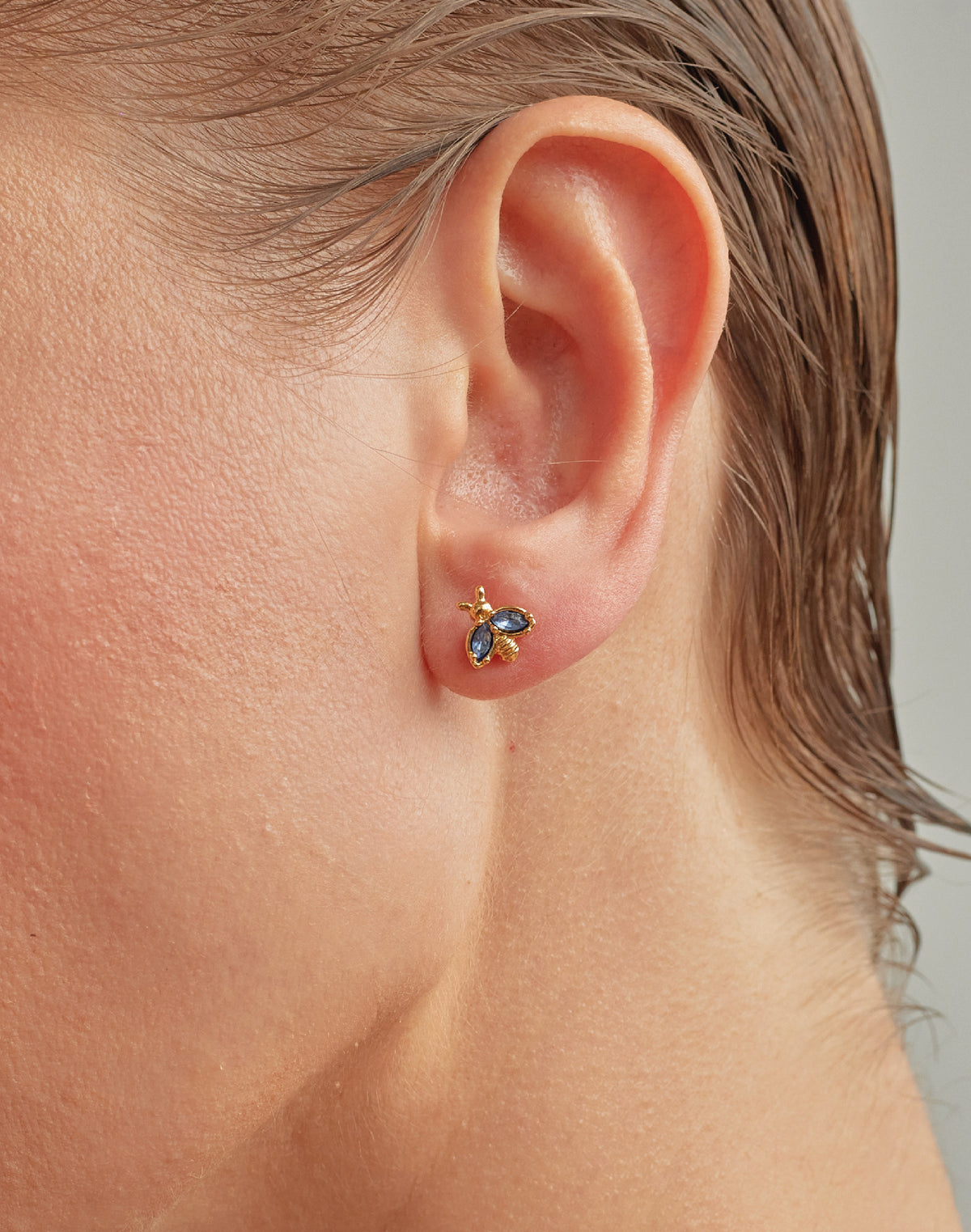 Aretes Mini Abeja Navy