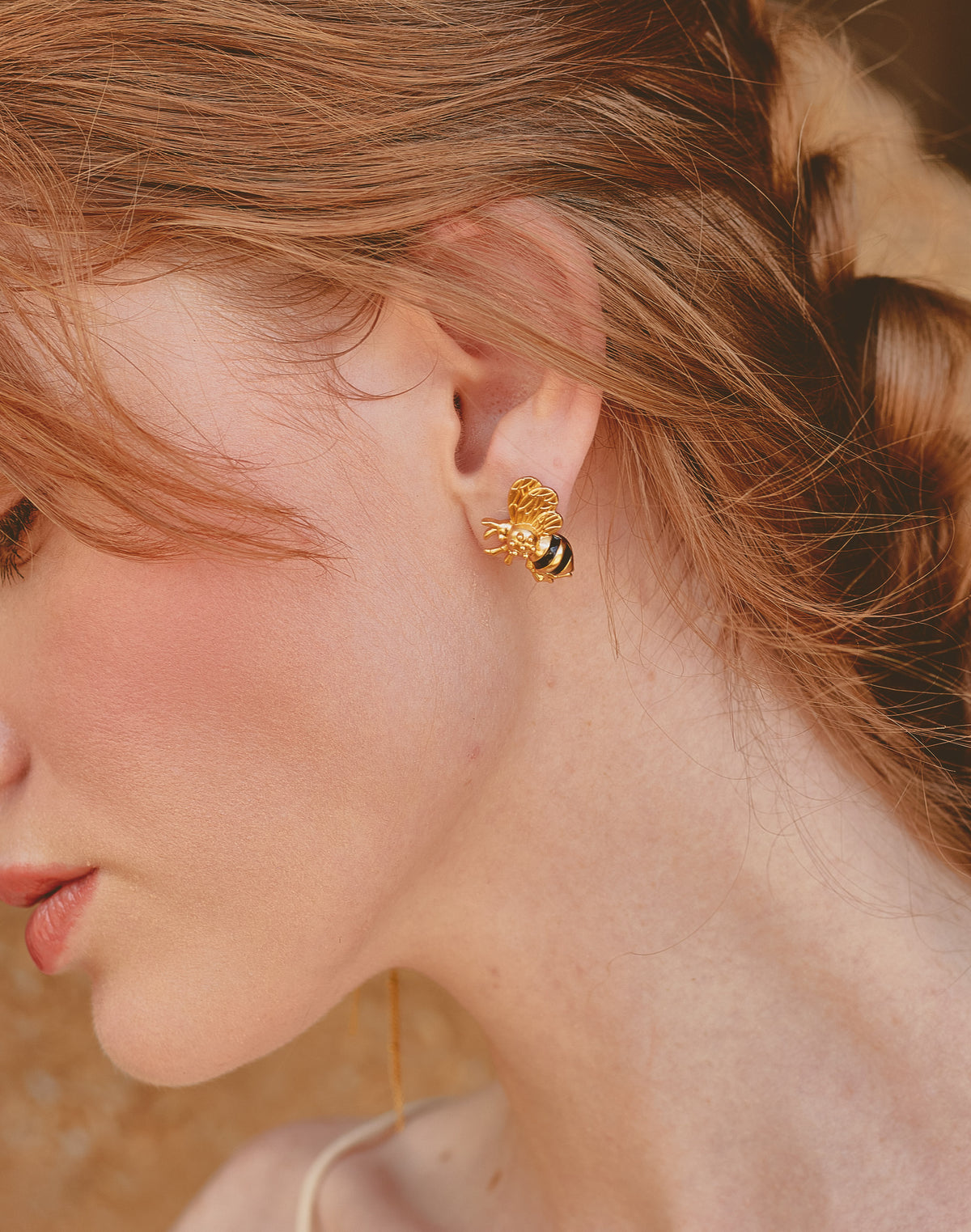 Aretes Queen Bee