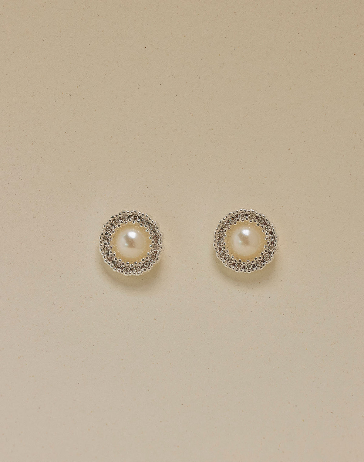Aretes Roma