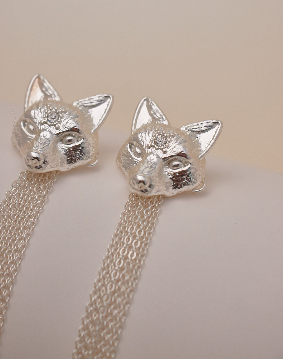 Pendientes Wolf